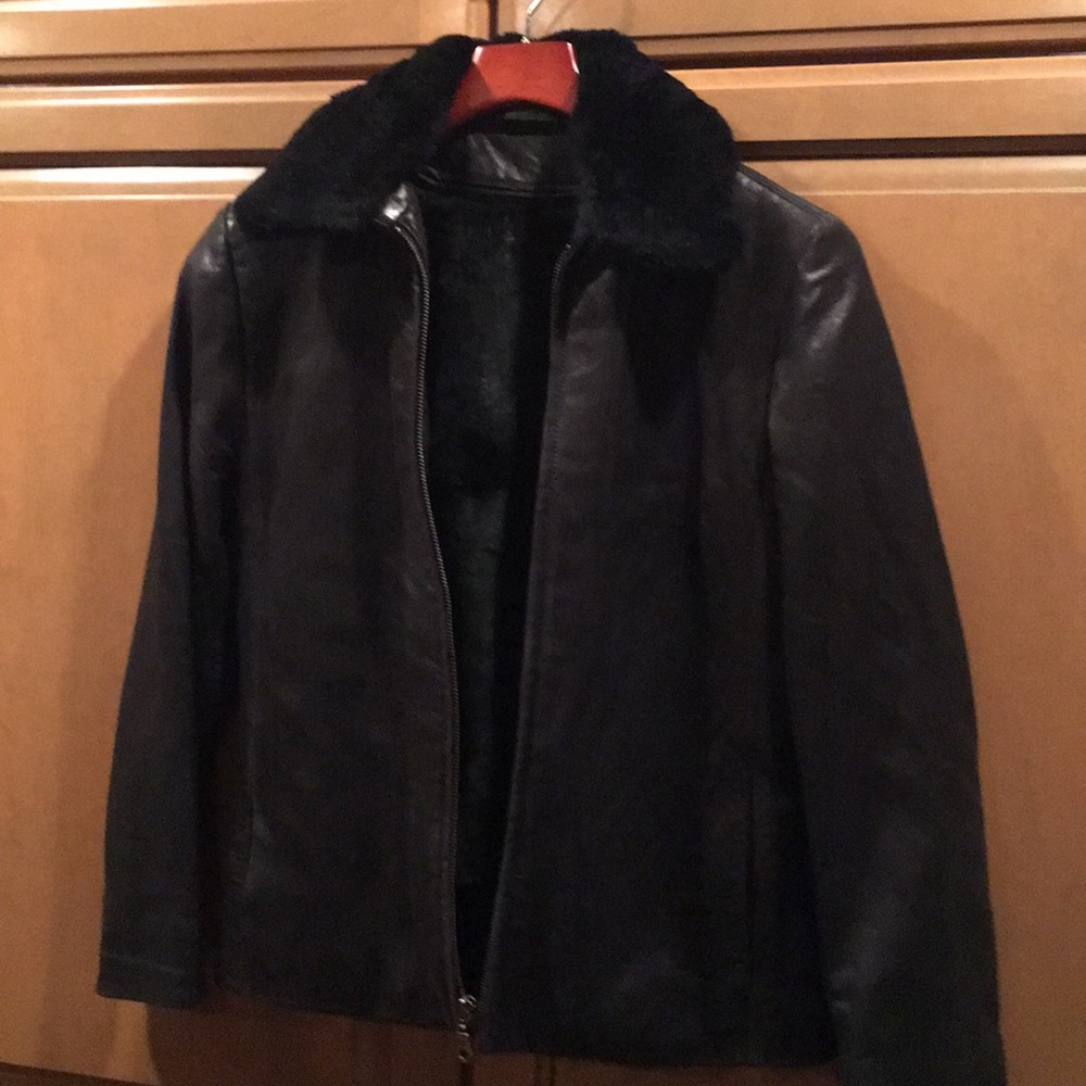 LEATHER FAUX FUR LINED JACKET GREAT!!